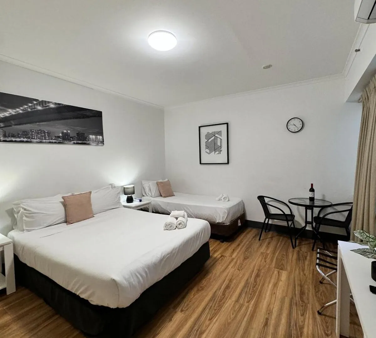 City Staycation Studio With 2 Beds Adelaida Apartamento